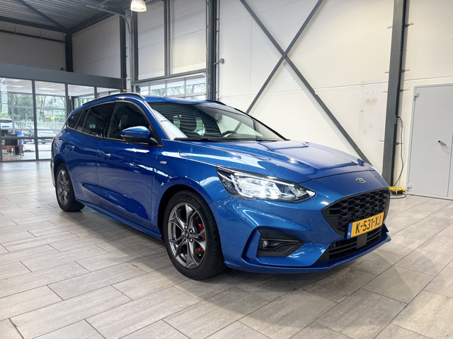 Foto 6 van Ford FOCUS Wagon EcoBoost Hybrid 125 pk ST Line X | Camera | El. a. klep | LED | Keyless entry | Nav