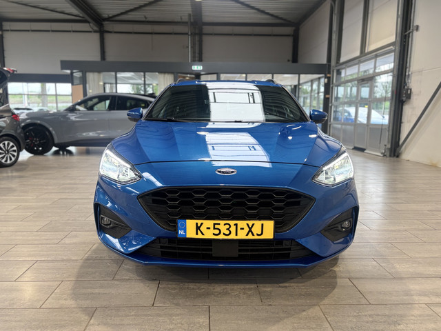 Foto 7 van Ford FOCUS Wagon EcoBoost Hybrid 125 pk ST Line X | Camera | El. a. klep | LED | Keyless entry | Nav