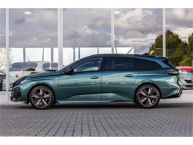 Foto 7 van Peugeot 308 SW 1.2 PureTech GT | LED | NL auto | Camera
