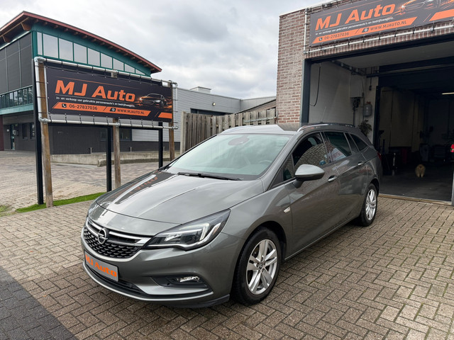 Foto 6 van Opel Astra Sports Tourer 1.0 Online Edition airco camera cruise control
