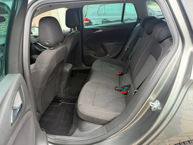 Foto 10 van Opel Astra Sports Tourer 1.0 Online Edition airco camera cruise control