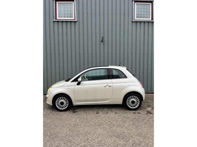 Foto 5 van Fiat 500 1.2 Lounge/pano/automaat/leer