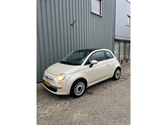 Foto 8 van Fiat 500 1.2 Lounge/pano/automaat/leer