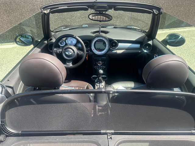 Foto 9 van Mini Cabrio 1.6 cooper cabrio highgate/navi/climaat-control/LM-velgen/alarm/sound-system/windscherm/