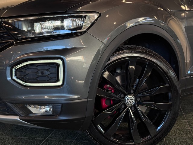 Foto 7 van VOLKSWAGEN T-ROC 1.5 TSI Sport Business R Black Style BEATS Camera Trekhaak 19''