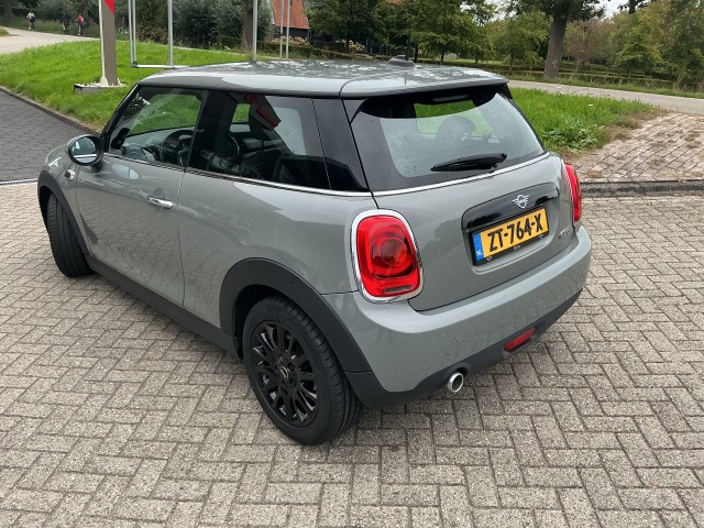 Foto 10 van MINI COOPER 1.5 COOPER