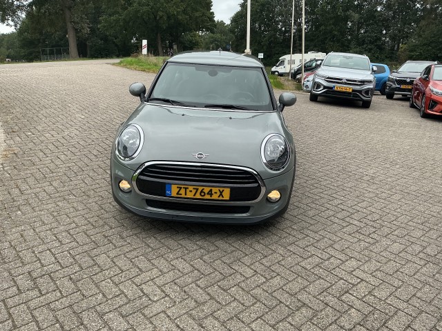 Foto 8 van MINI COOPER 1.5 COOPER