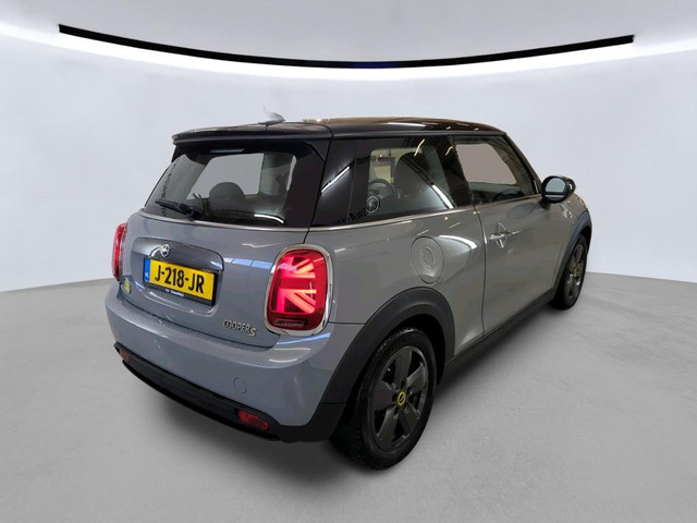 Foto 3 van MINI Electric Basic 33 kWh NL AUTO | NAVI | LED SPORT STOELEN