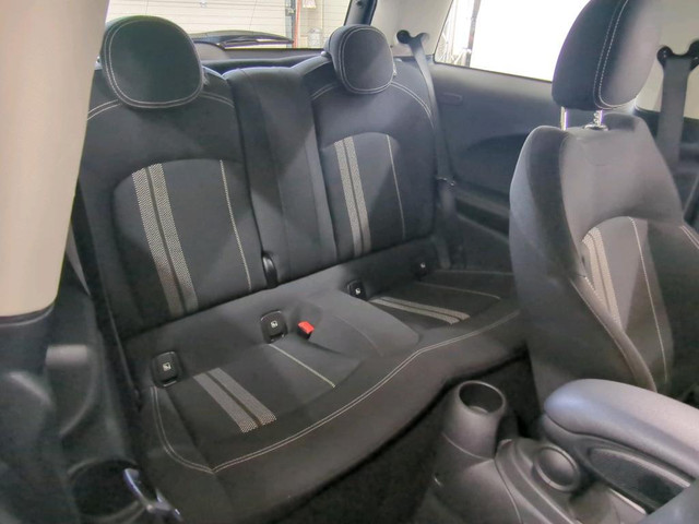 Foto 5 van MINI Electric Basic 33 kWh NL AUTO | NAVI | LED SPORT STOELEN