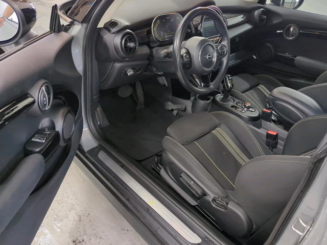 Foto 6 van MINI Electric Basic 33 kWh NL AUTO | NAVI | LED SPORT STOELEN