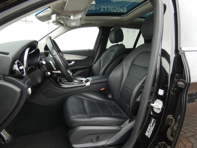 MERCEDES-BENZ GLC-KLASSE 250 4MATIC AMG Automaat,Pano,Navi,Camera,Leer