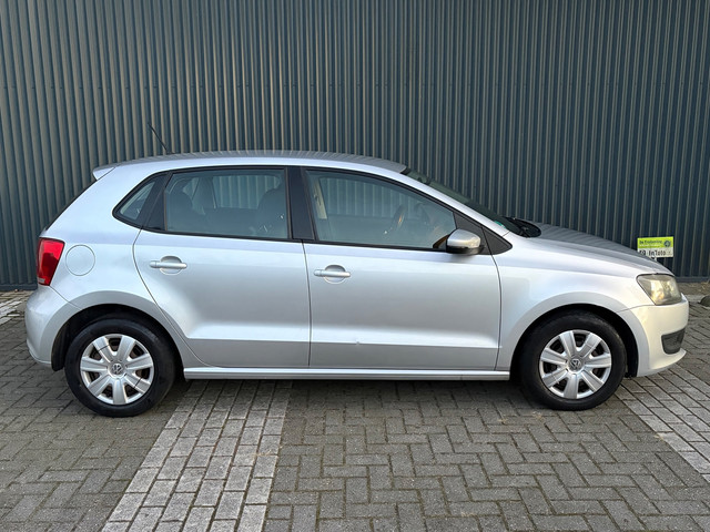 Foto 4 van Volkswagen Polo 1.2 Easyline |Airco Camera Bluetooth NAV