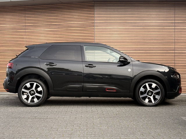 Foto 7 van Citroën C4 Cactus 1.2 PureTech C-series Trekhaak / Camera / Clima / Carplay