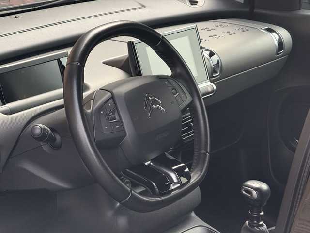 Foto 8 van Citroën C4 Cactus 1.2 PureTech C-series Trekhaak / Camera / Clima / Carplay