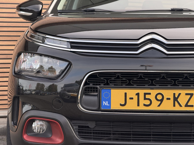 Foto 10 van Citroën C4 Cactus 1.2 PureTech C-series Trekhaak / Camera / Clima / Carplay