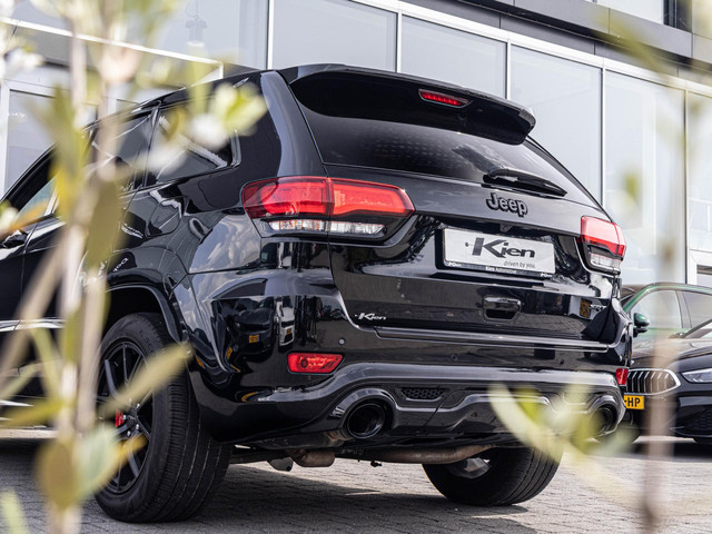 Foto 4 van Jeep Grand Cherokee 6.4 V8 SRT8 | LPG | Grijs-kenteken | Leder | Navi | Camera