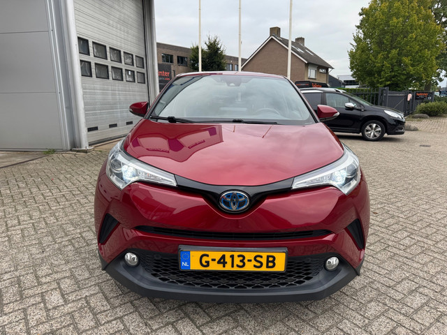 Foto 4 van Toyota C-HR 1.8 Hybrid Style Camera,Trkhaak,Led