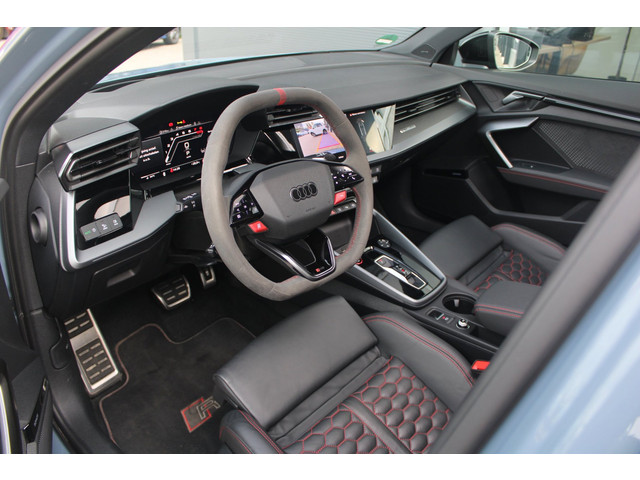 Foto 5 van Audi RS3 Sportback 2.5 TFSI Quattro | Pano | Sonos | HUD | ACC