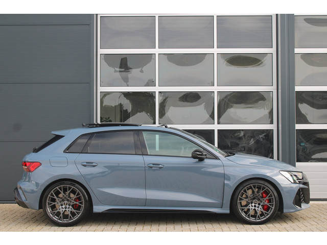 Foto 10 van Audi RS3 Sportback 2.5 TFSI Quattro | Pano | Sonos | HUD | ACC