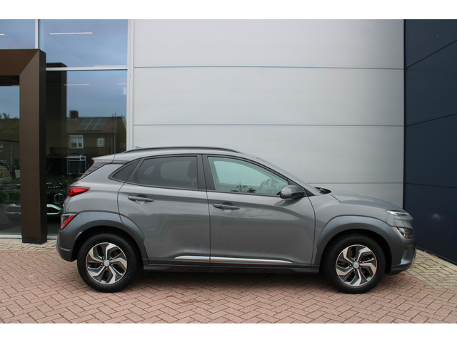 Foto 7 van Hyundai Kona 1.6 GDI HEV Fashion Hybrid Automaat Airco Navi Camera Carplay 42dkm Nieuwstaat