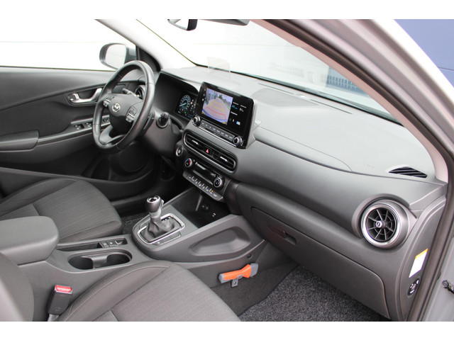Foto 4 van Hyundai Kona 1.6 GDI HEV Fashion Hybrid Automaat Airco Navi Camera Carplay 42dkm Nieuwstaat