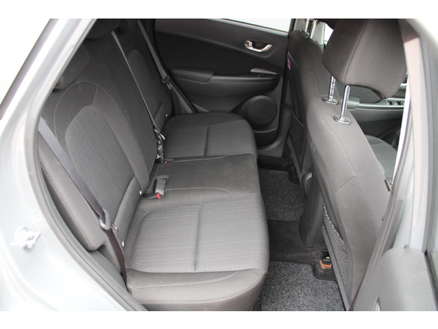 Foto 2 van Hyundai Kona 1.6 GDI HEV Fashion Hybrid Automaat Airco Navi Camera Carplay 42dkm Nieuwstaat