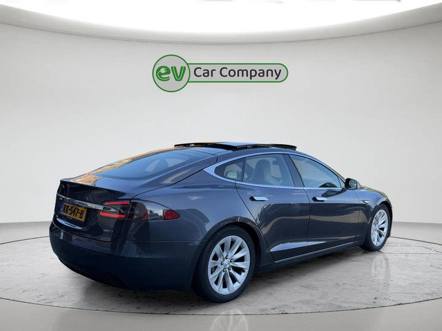 Foto 7 van Tesla Model S 90D Base | SOH 87% | Panoramadak | Luchtvering | CCS Upgrade | Volleder | Stoelverwarm
