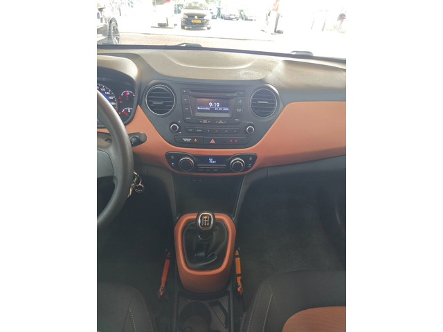 Foto 10 van Hyundai I10 1.0i i-Motion Comfort !!NAP!!!