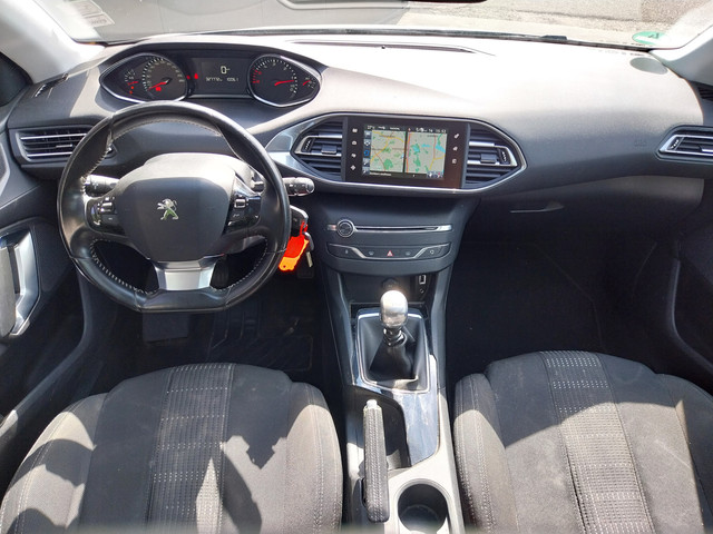 Foto 6 van Peugeot 308 SW 1.6 BlueHDI Blue PANO DAK CAMERA LED NAVI CRUISE ECC TREKHAAK