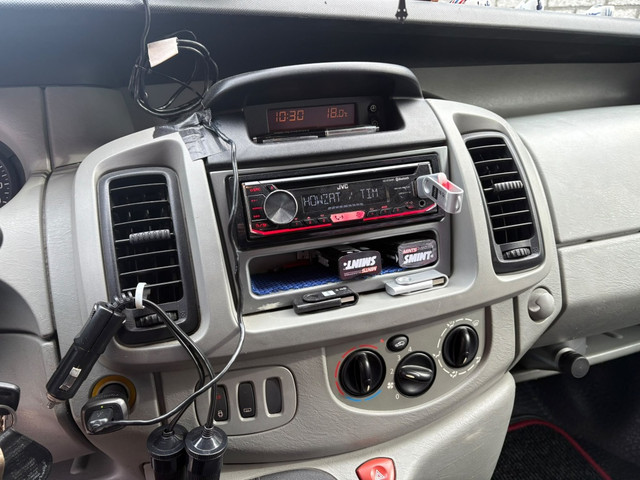 Foto 6 van Opel VIVARO 2.5DTI 2.7T L1H1 CAMPER (bj 2003)
