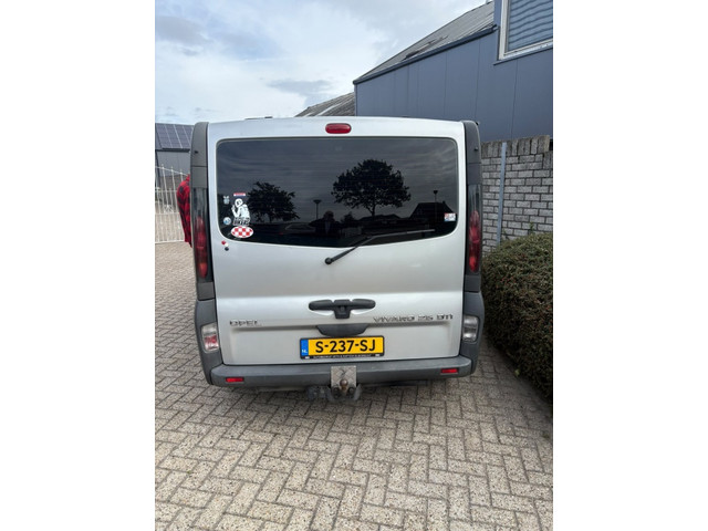 Foto 3 van Opel VIVARO 2.5DTI 2.7T L1H1 CAMPER (bj 2003)