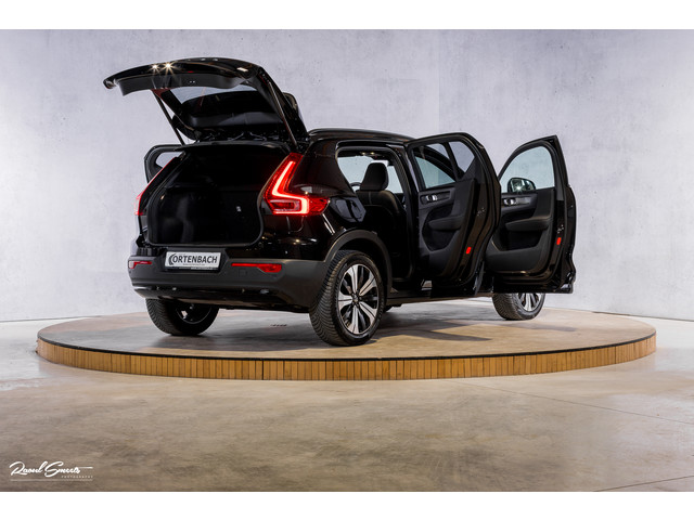 Foto 9 van Volvo XC40 1.5 T4 Plug-in hybrid Plus Dark | Adaptieve cruise | Memory | Blis | Harman Kardon |
