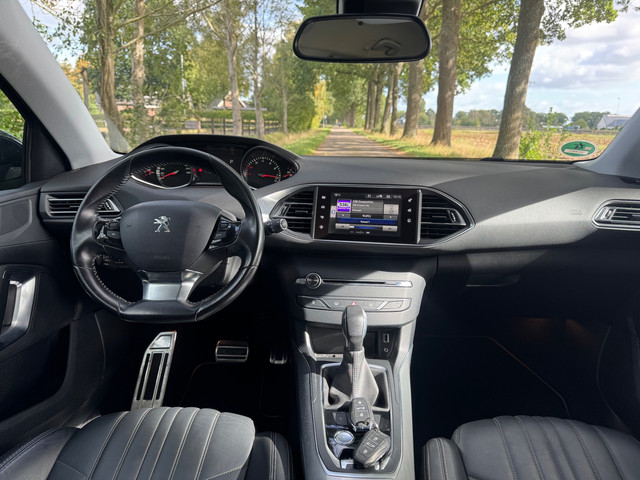Foto 8 van Peugeot 308 SW 1.2 PureTech GT-line 2016 NAVI DAB+ MASSAGE STOELEN CLIMA