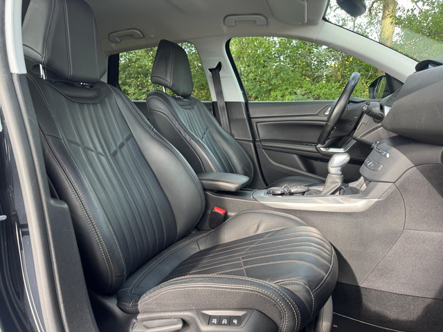Foto 5 van Peugeot 308 SW 1.2 PureTech GT-line 2016 NAVI DAB+ MASSAGE STOELEN CLIMA