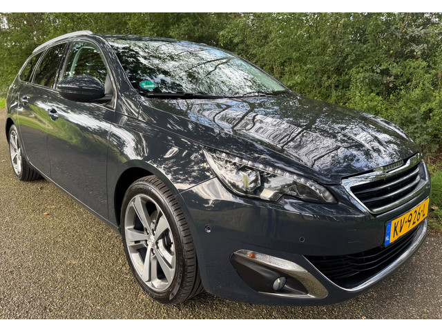 Foto 4 van Peugeot 308 SW 1.2 PureTech GT-line 2016 NAVI DAB+ MASSAGE STOELEN CLIMA