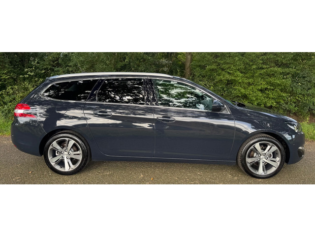 Foto 2 van Peugeot 308 SW 1.2 PureTech GT-line 2016 NAVI DAB+ MASSAGE STOELEN CLIMA