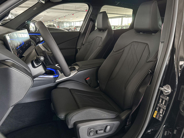 Foto 2 van BMW X3 30e xDrive | M Sportpakket Pro | Professional Pack | Premium Pack | Trekhaak | Huisselectie