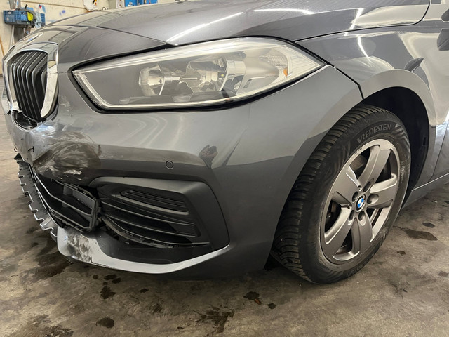 Foto 8 van BMW 1-serie 116d - Front Schade - Motor Lamp Brandt