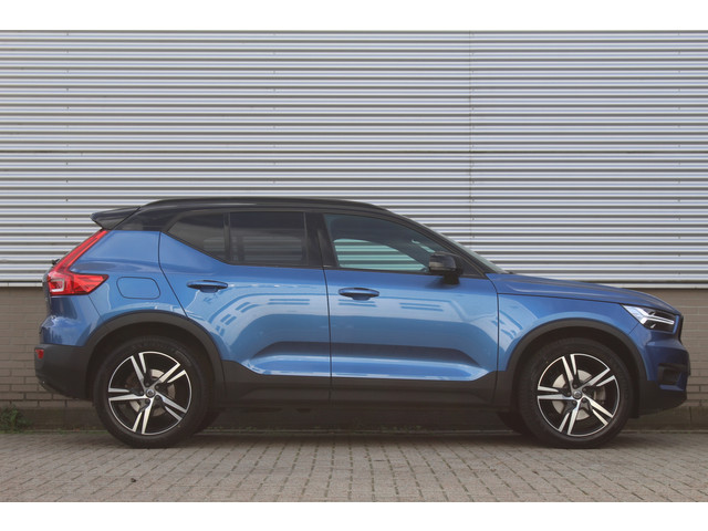 Foto 3 van Volvo XC40 2.0 B4 R-Design | Harman Kardon | Trekhaak | Memory | Adaptieve Cruise | Elektr. Achterkl