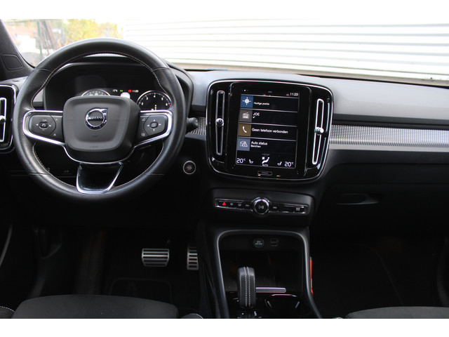 Foto 6 van Volvo XC40 2.0 B4 R-Design | Harman Kardon | Trekhaak | Memory | Adaptieve Cruise | Elektr. Achterkl