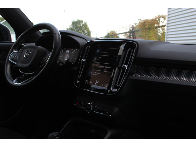 Foto 7 van Volvo XC40 2.0 B4 R-Design | Harman Kardon | Trekhaak | Memory | Adaptieve Cruise | Elektr. Achterkl