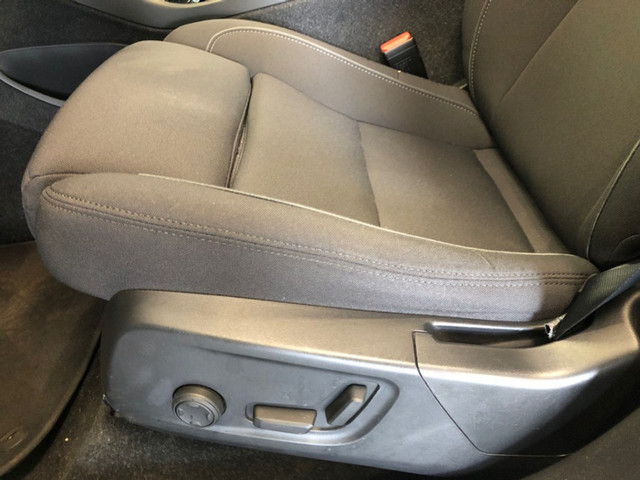 Foto 4 van Volvo XC40 Recharge Pro Pure Electric 2WD 360 Camera | Panoramadak | Climate Line