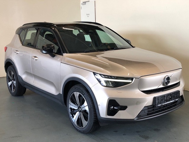 Foto 10 van Volvo XC40 Recharge Pro Pure Electric 2WD 360 Camera | Panoramadak | Climate Line