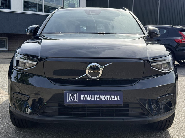 Volvo XC40 Recharge Core 70 kWh  VAN: € 31.900- VOOR: € 29.877,- UW HERFSTVOORDEEL: € 2.023,-| SOH 9