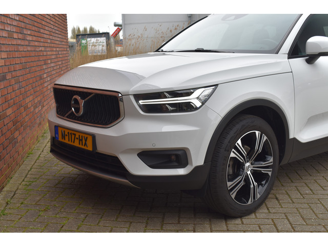 Foto 2 van Volvo XC40 T3 163PK Automaat Business Pro | Trekhaak | 19'' | Audio & Park Assist Pack | Climate Pac