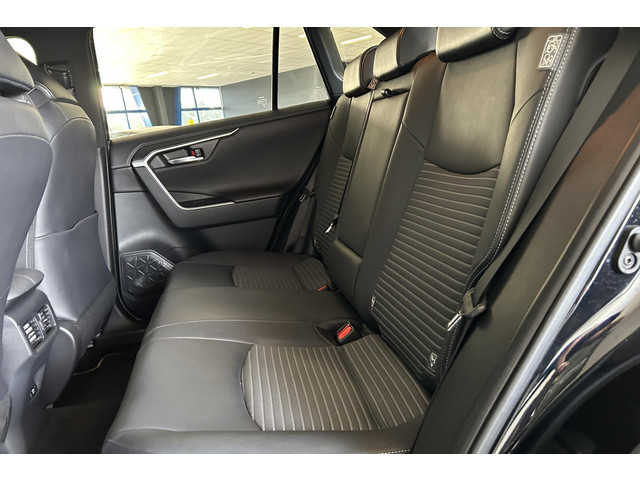 Foto 9 van Toyota RAV4 2.5 Hybrid AWD Black Edition, JBL