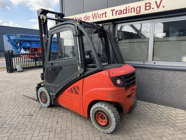 Foto 4 van Linde H25D-01 Duplo 400 Sideshift / 4e Functie VW Diesel 2010