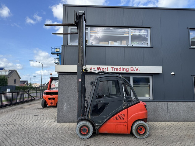 Foto 5 van Linde H25D-01 Duplo 400 Sideshift / 4e Functie VW Diesel 2010