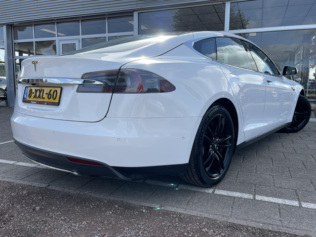 Foto 5 van Tesla Model S 85 Base /Pano/leder/Camera/Free Supercharge/