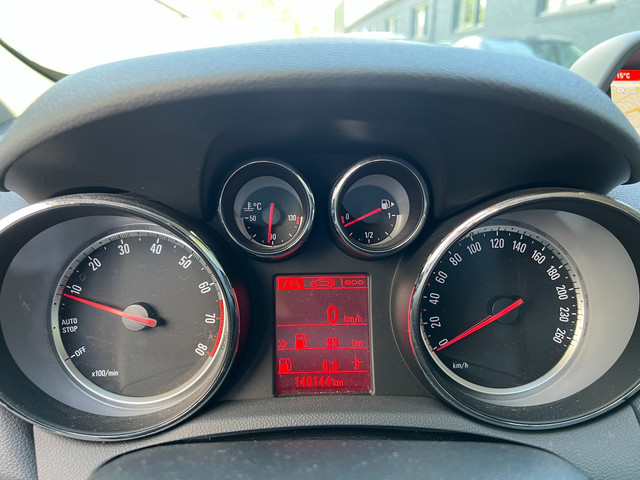 Foto 4 van Opel Mokka 1.6 Selection navi leder trekhaak